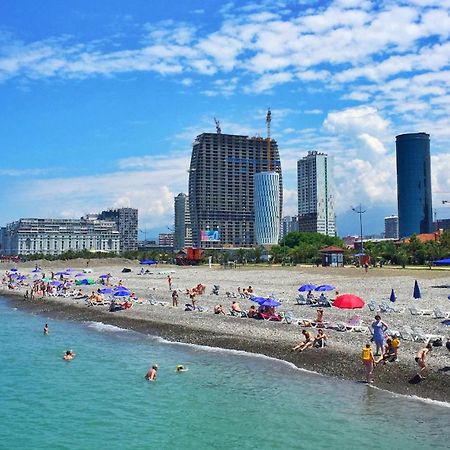 Apartment Rustaveli 59 บาทูมิ ภายนอก รูปภาพ