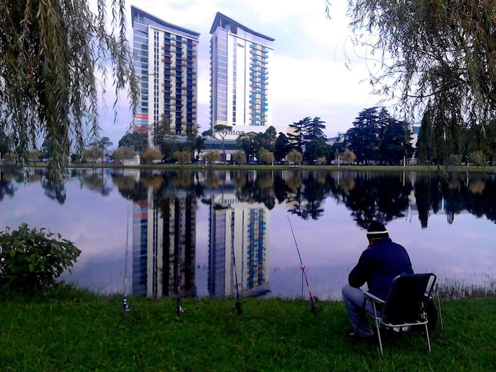Apartment Rustaveli 59 บาทูมิ ภายนอก รูปภาพ