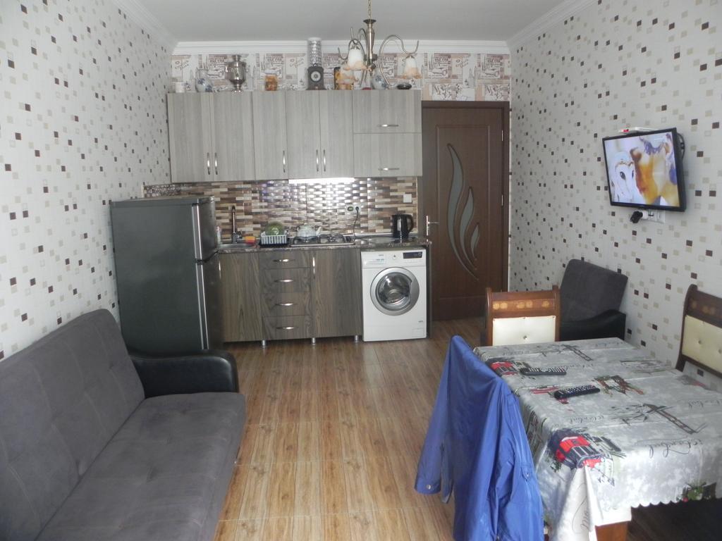 Apartment Rustaveli 59 บาทูมิ ภายนอก รูปภาพ