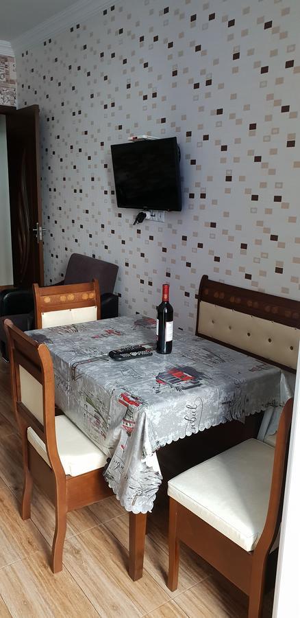 Apartment Rustaveli 59 บาทูมิ ภายนอก รูปภาพ