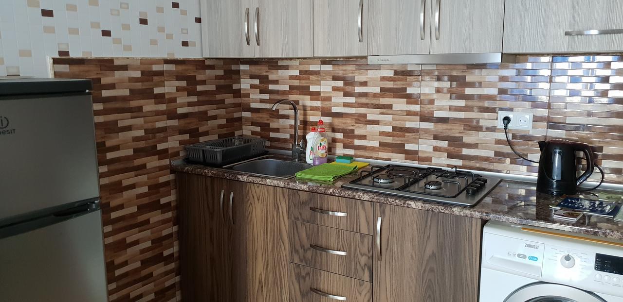 Apartment Rustaveli 59 บาทูมิ ภายนอก รูปภาพ
